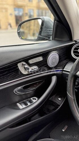 Mercedes E 300 4MATIC 2017, 54,000 km - 2.0 l - Bakı