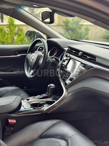 Toyota Camry 2018, 197,546 km - 2.5 л - Gəncə