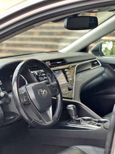 Toyota Camry 2018, 197,546 km - 2.5 л - Gəncə