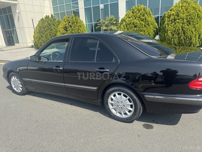 Mercedes E 240 1999, 194,000 km - 2.4 l - Zaqatala