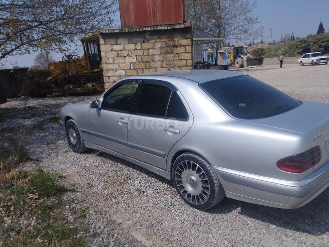 Mercedes E 270 2000, 185,357 km - 2.7 l - Tərtər