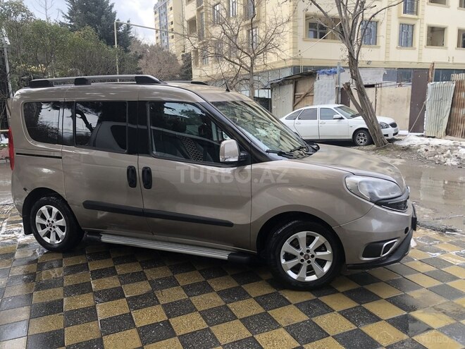 Fiat Doblo 2017, 300,000 km - 1.4 л - Bakı