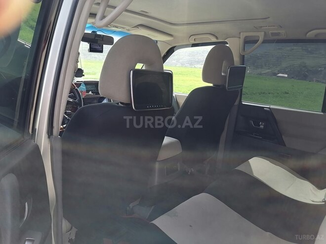 Mitsubishi Pajero 2004, 300,747 km - 3.0 l - Yardımlı