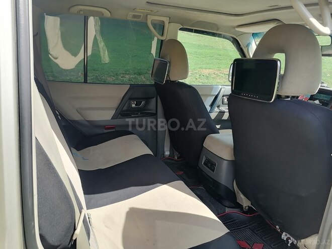 Mitsubishi Pajero 2004, 300,747 km - 3.0 l - Yardımlı