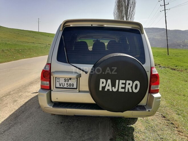 Mitsubishi Pajero 2004, 300,747 km - 3.0 l - Yardımlı