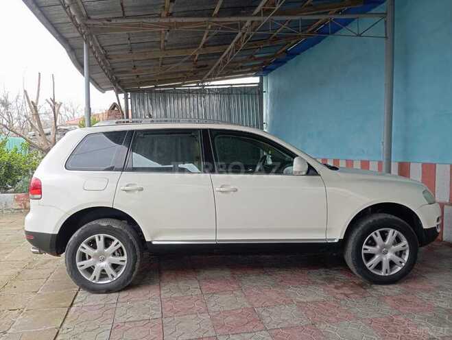 Volkswagen Touareg 2003, 160,000 km - 3.2 l - Neftçala