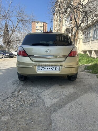 Opel Astra 2004, 196,000 km - 1.4 l - Bakı
