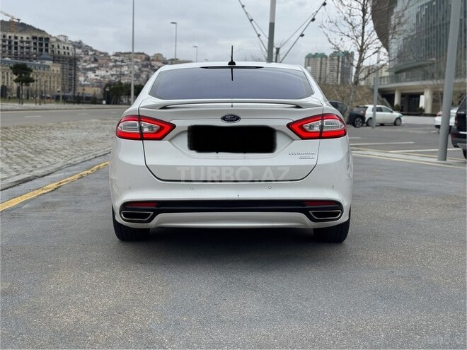 Ford Fusion (North America) 2015, 188,000 km - 2.0 л - Bakı