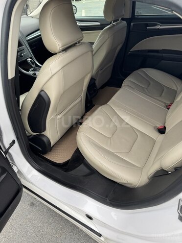 Ford Fusion (North America) 2015, 188,000 km - 2.0 л - Bakı