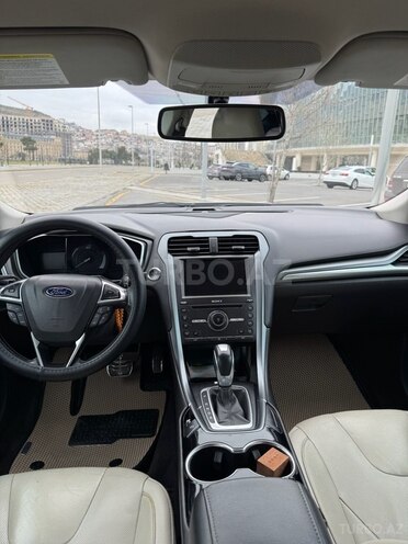 Ford Fusion (North America) 2015, 188,000 km - 2.0 л - Bakı