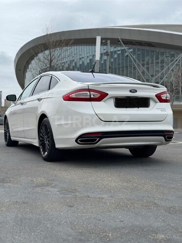 Ford Fusion (North America) 2015, 188,000 km - 2.0 л - Bakı