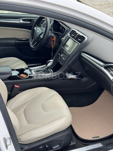 Ford Fusion (North America) 2015, 188,000 km - 2.0 л - Bakı