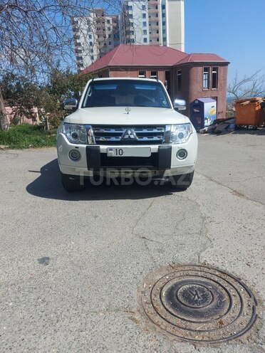Mitsubishi Pajero 2010, 185,000 km - 3.5 l - Bakı
