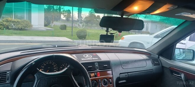Mercedes C 200 1995, 400,000 km - 2.0 л - Zaqatala