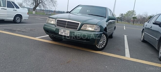 Mercedes C 200 1995, 400,000 km - 2.0 л - Zaqatala