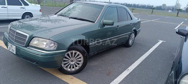 Mercedes C 200 1995, 400,000 km - 2.0 л - Zaqatala