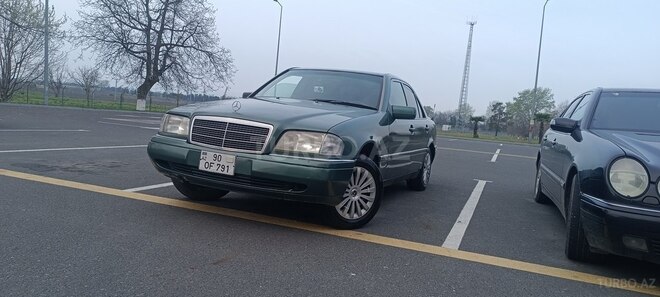 Mercedes C 200 1995, 400,000 km - 2.0 л - Zaqatala