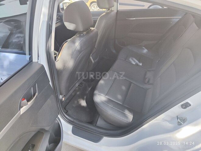 Hyundai Elantra 2019, 102,600 km - 1.6 л - Bakı