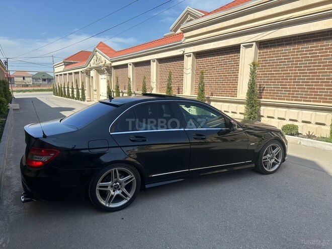 Mercedes C 300 2009, 268,000 km - 3.0 l - Bakı