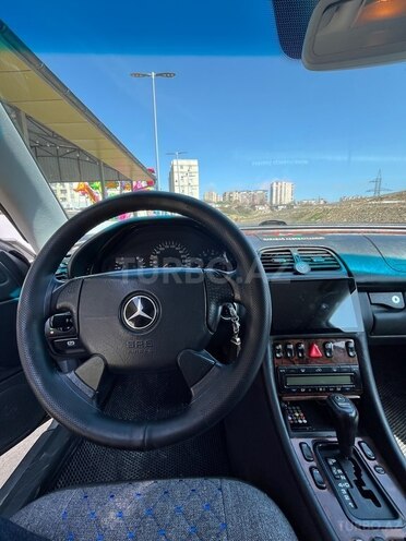 Mercedes  1998, 428,000 km - 2.3 l - Bakı
