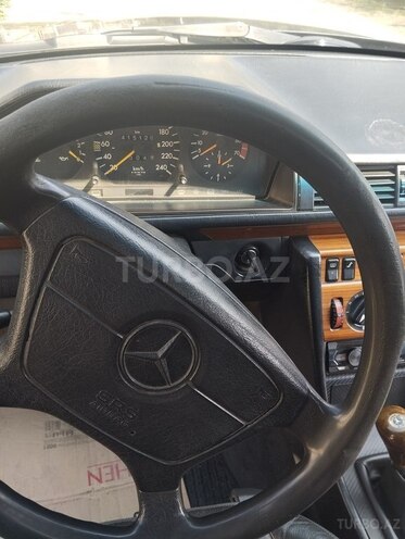 Mercedes E 200 1993, 415,300 km - 2.0 l - Şəmkir