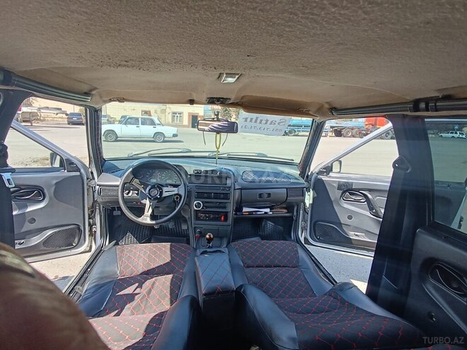 LADA (VAZ) 2115 2001, 525,300 km - 1.5 l - Salyan
