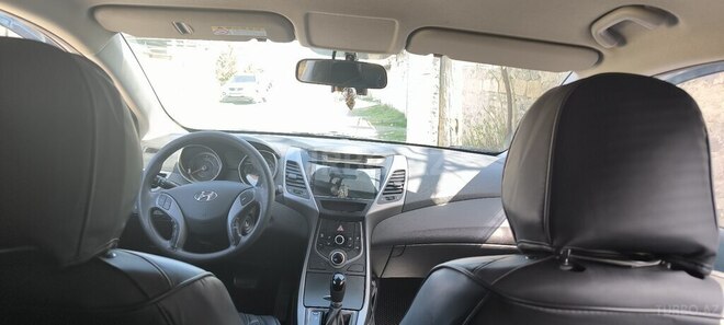 Hyundai Avante 2015, 199,000 km - 1.6 л - Qusar