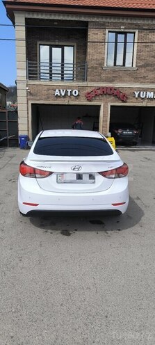 Hyundai Avante 2015, 199,000 km - 1.6 л - Qusar
