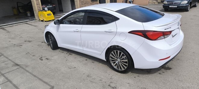 Hyundai Avante 2015, 199,000 km - 1.6 л - Qusar