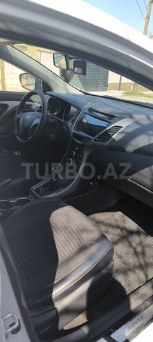 Hyundai Avante 2015, 199,000 km - 1.6 л - Qusar