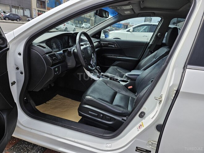 Honda Accord-11