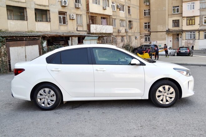 Kia Rio 2017, 31,382 km - 1.6 l - Bakı