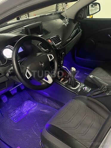 Renault Megane 2011, 400,000 km - 1.5 l - Gəncə