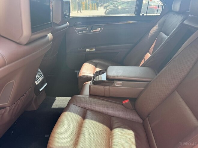 Mercedes S 500 2011, 242,000 km - 4.7 л - Bakı
