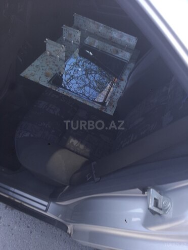Mercedes E 240 1998, 300,000 km - 2.4 l - Mingəçevir