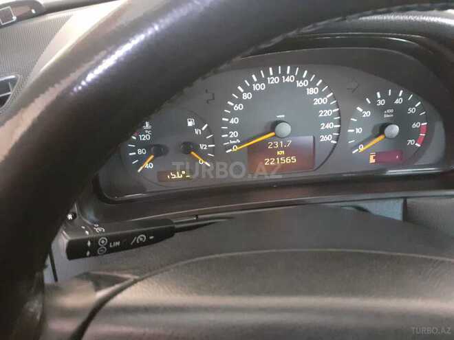 Mercedes E 200 2000, 221,500 km - 2.0 l - Gəncə