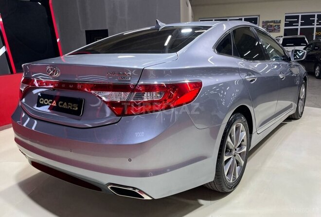Hyundai Grandeur-9