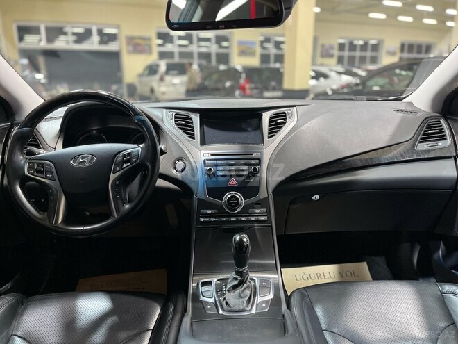 Hyundai Grandeur-13
