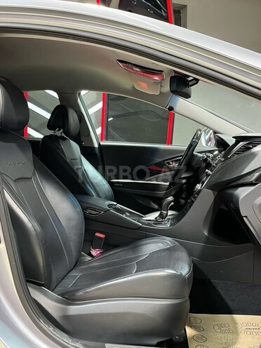 Hyundai Grandeur-16