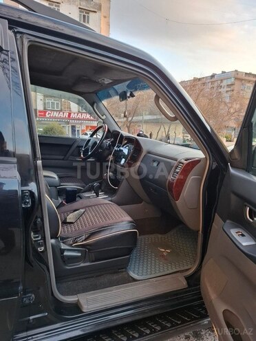 Mitsubishi Pajero 2005, 413,859 km - 3.0 l - Bakı