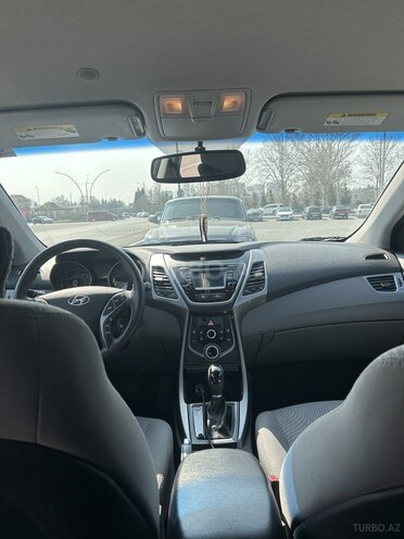 Hyundai Elantra 2015, 214,043 km - 1.8 л - Mingəçevir