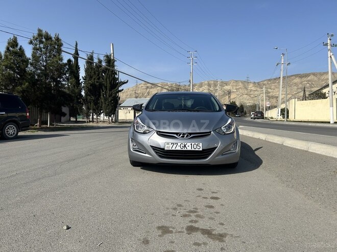 Hyundai Elantra 2015, 214,043 km - 1.8 л - Mingəçevir