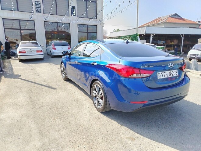 Hyundai Elantra 2014, 114,000 km - 1.8 l - Masallı