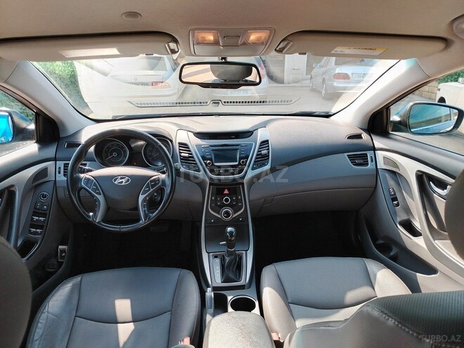 Hyundai Elantra 2014, 114,000 km - 1.8 l - Masallı