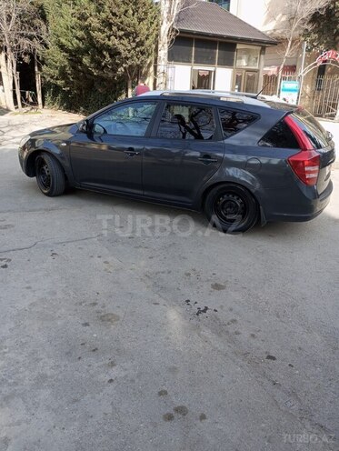 Kia Ceed 2007, 320,000 km - 1.6 л - Sumqayıt