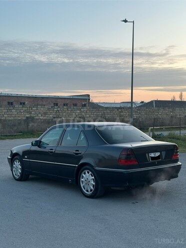 Mercedes C 240 1999, 298,750 km - 2.4 l - Bakı
