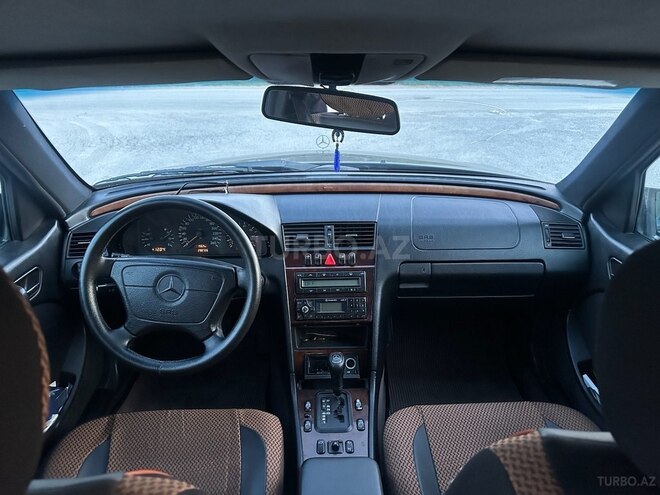 Mercedes C 240 1999, 298,750 km - 2.4 l - Bakı