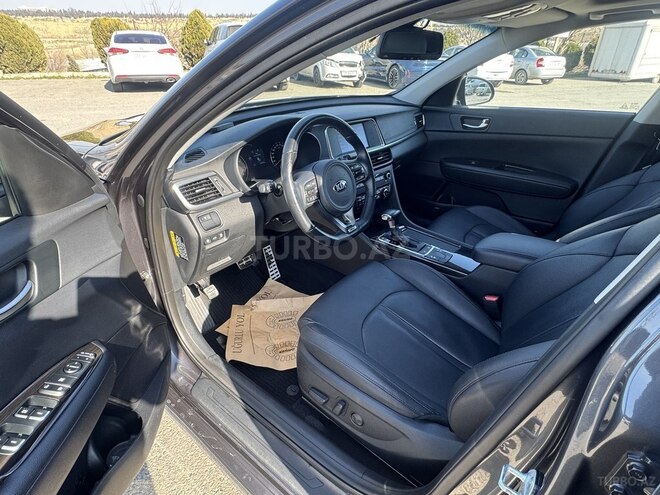Kia K5-11