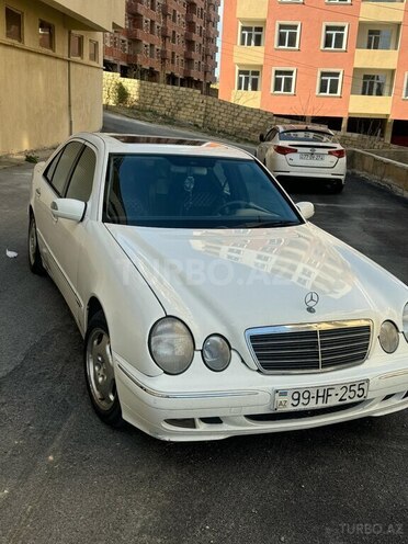 Mercedes E 220 d 2001, 317,000 km - 2.2 l - Bakı
