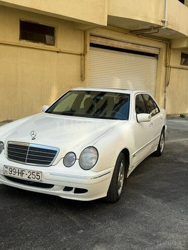 Mercedes E 220 d 2001, 317,000 km - 2.2 l - Bakı